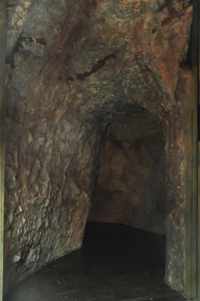 Grotta carsica - ingresso